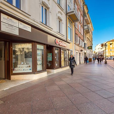 Apartments Neo Rijeka Exteriör bild