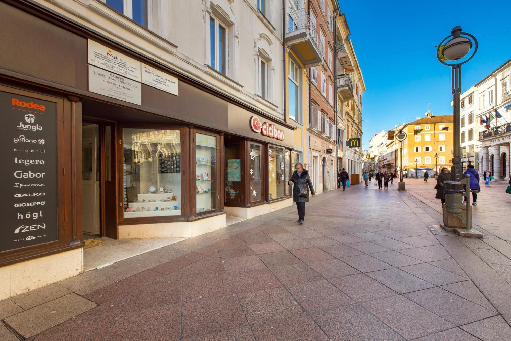 Apartments Neo Rijeka Exteriör bild